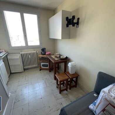 Appartement 1 pièce 9 m²