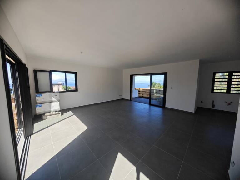 Maison F5 entièrement rénové à Piton Saint-Leu — photo 1