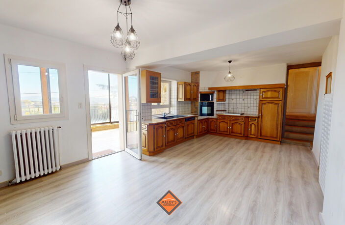 Maison Pierres dorées 208m² Habitable, Superbe vue — photo 4