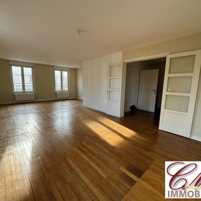 Appartement 4 pièces 92900 €