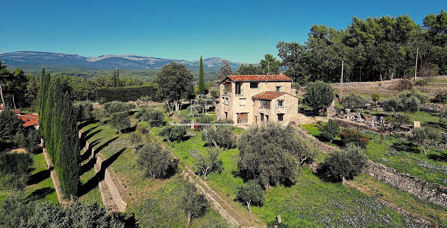 Ancien mas en pierre avec vue fantastique - FAYENCE — photo 1