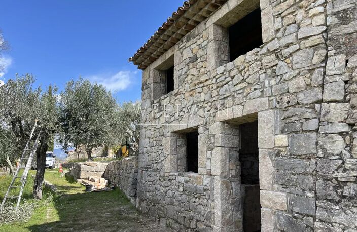 Ancien mas en pierre avec vue fantastique - FAYENCE — photo 4