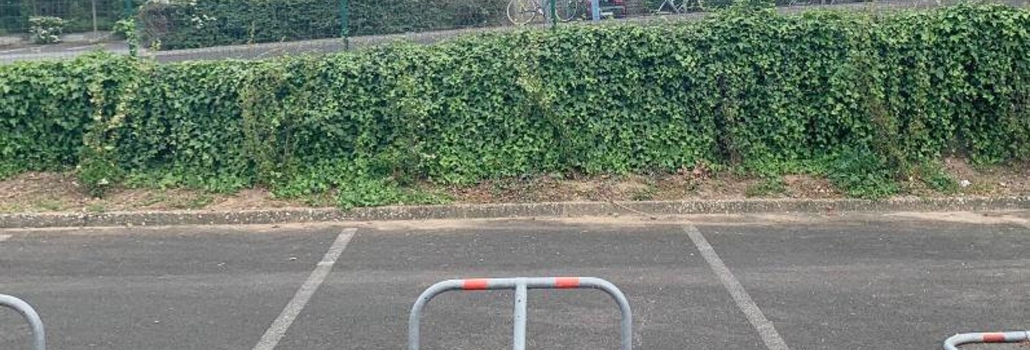 Garage   m² à louer à Joué-lès-Tours (37300)