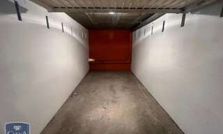 Garage   m² à louer à Tours (37000)