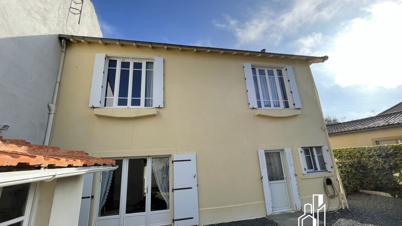 maison 5 pièces 130 m2 à vendre à Fontenay-le-Comte (85200)