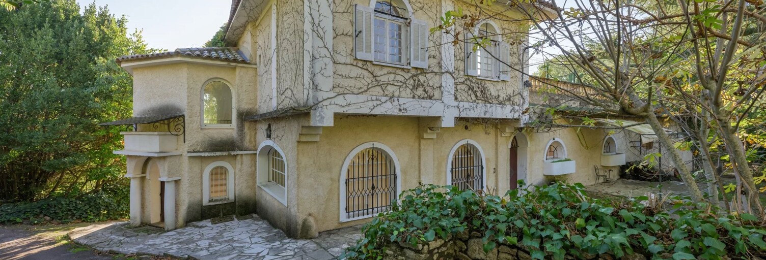 Maison 10 Pièces 240 m² à vendre à Montauroux (83440)