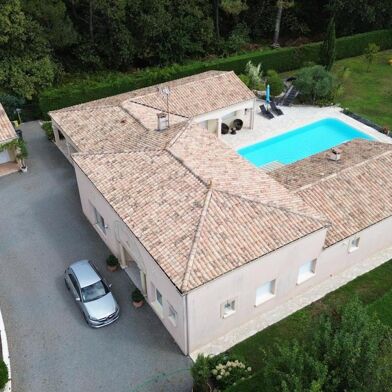 Maison 7 pièces 810000 €