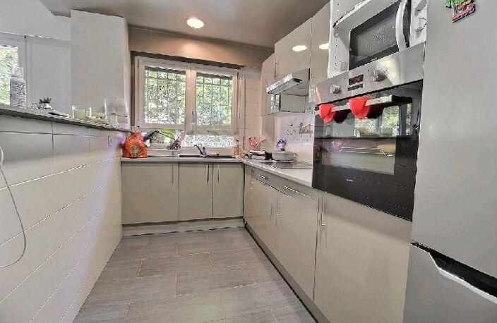 Vente appartement 3 pièces 55 m² Noisy-le-Sec (93130) — photo 2