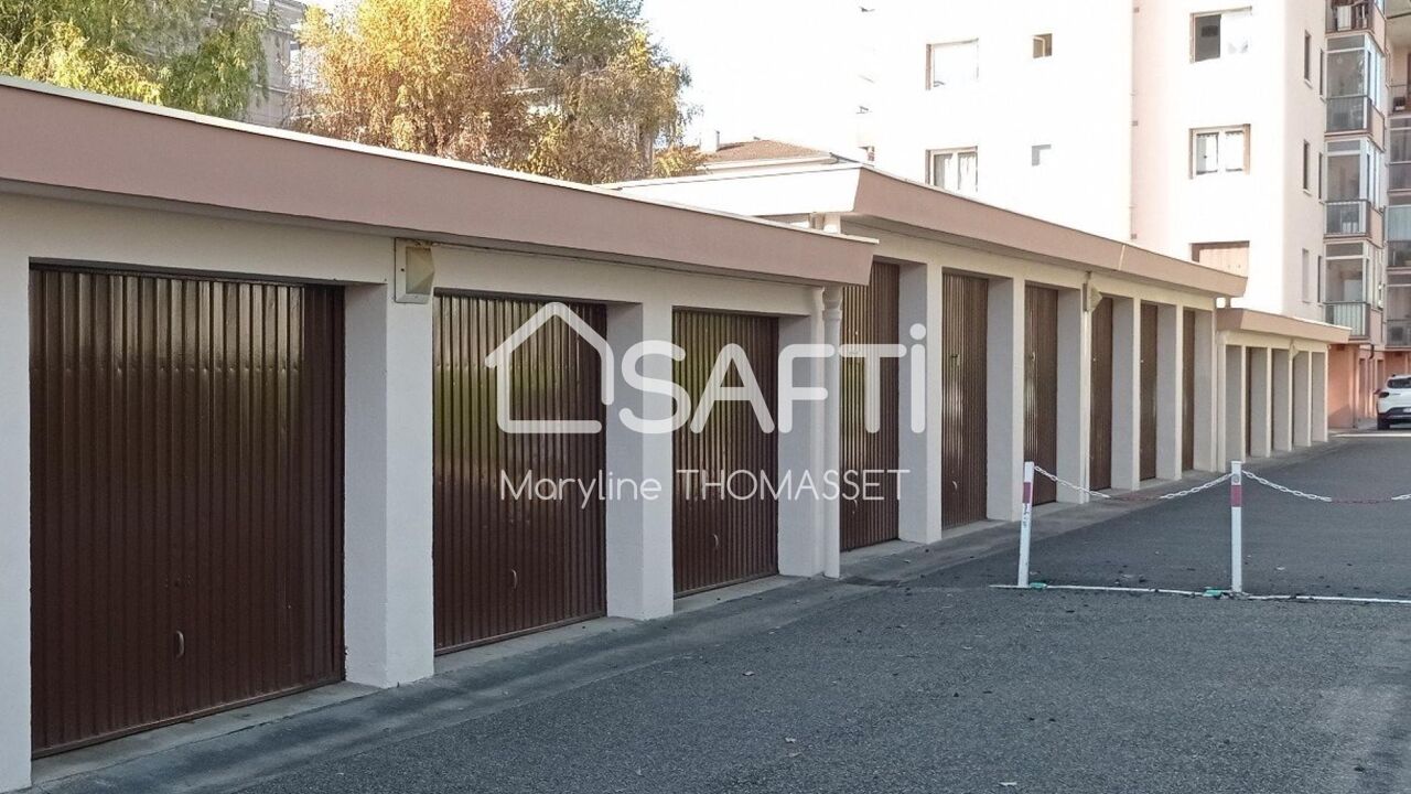 garage  pièces 16 m2 à vendre à Annecy-le-Vieux (74940)