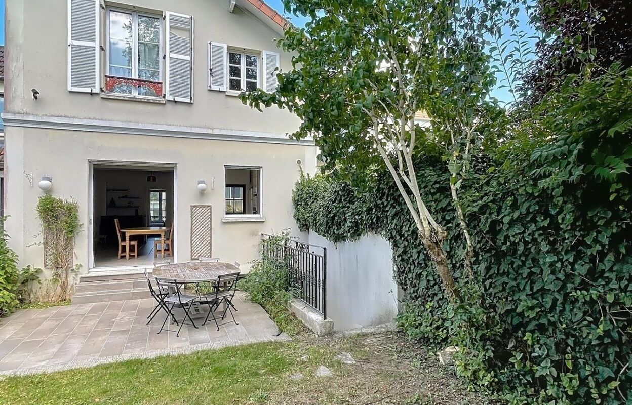 maison 6 pièces 108 m2 à vendre à Versailles (78000)