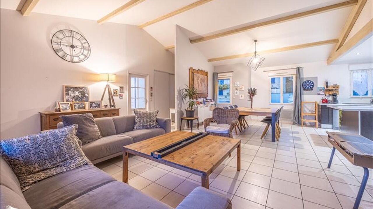 maison 4 pièces 123 m2 à vendre à Surgères (17700)