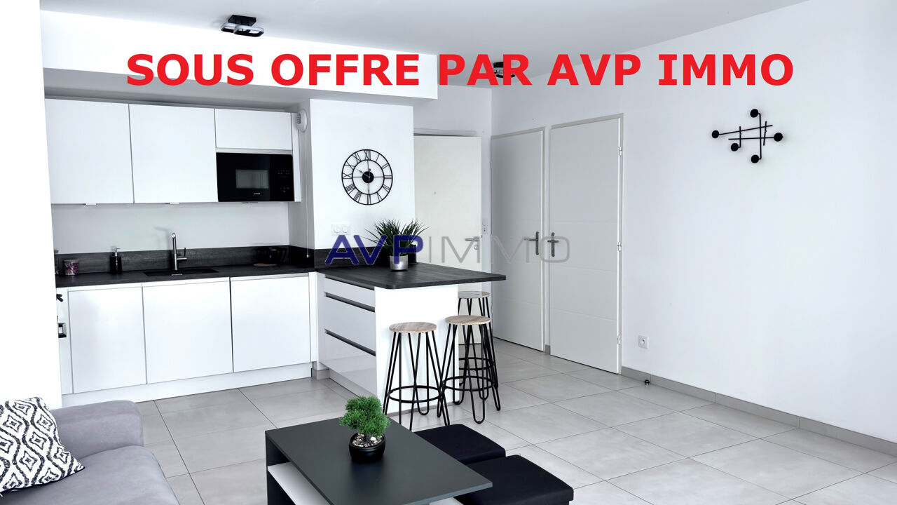 appartement 2 pièces 42 m2 à vendre à Saint-Cyr-sur-Mer (83270)