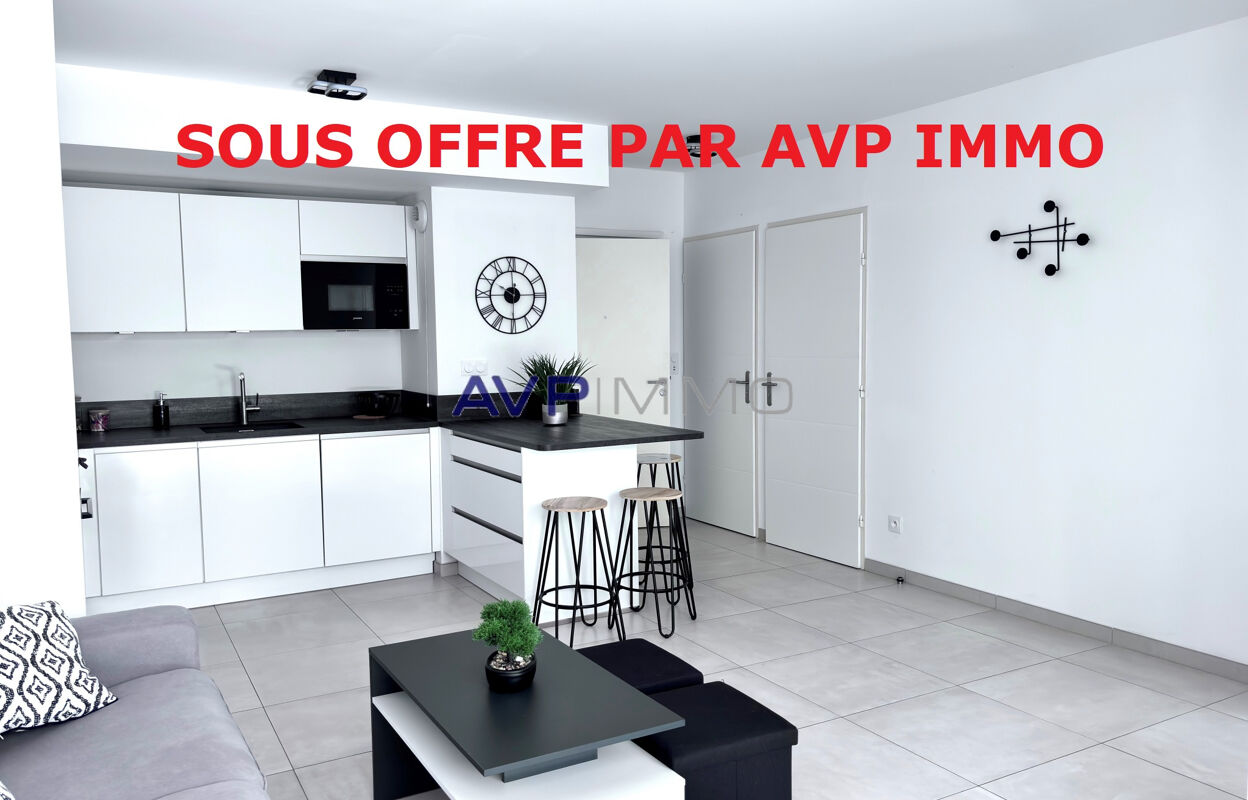 appartement 2 pièces 42 m2 à vendre à Saint-Cyr-sur-Mer (83270)