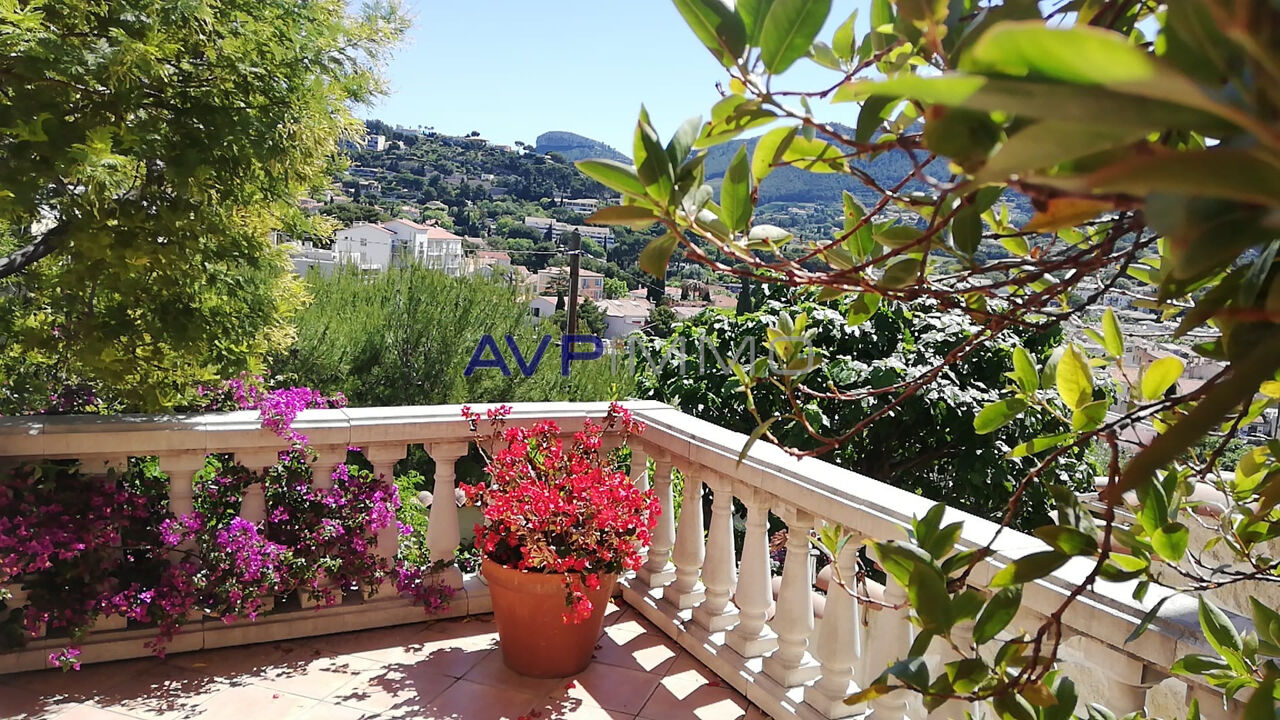 maison 5 pièces 130 m2 à vendre à Cassis (13260)