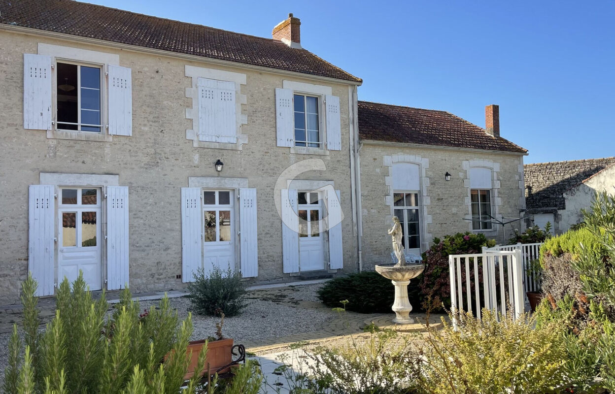 maison 8 pièces 218 m2 à vendre à Les Magnils-Reigniers (85400)