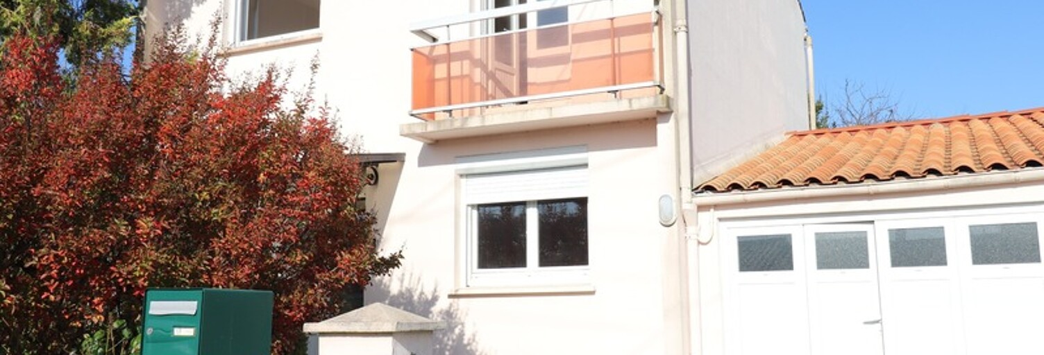 Maison 5 Pièces 75 m² à vendre à Saint-Jean-d'Angély (17400)