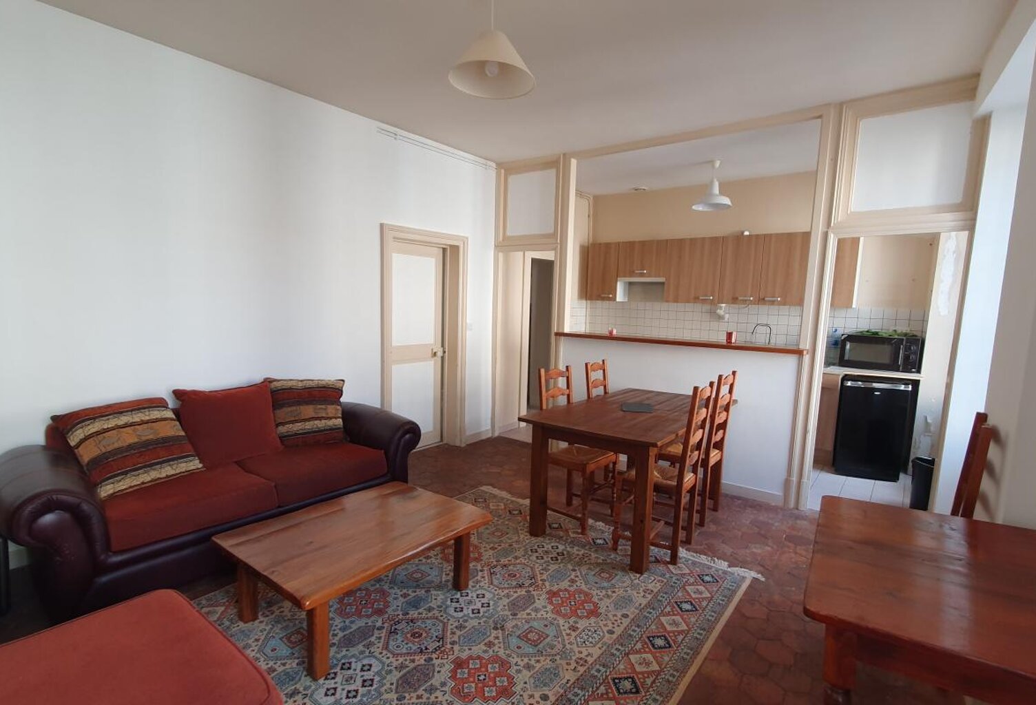 Local commercial + appartement — photo 1