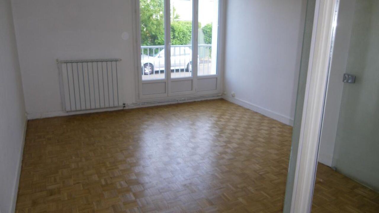 appartement 3 pièces 65 m2 à louer à Saint-Étienne-du-Rouvray (76800)