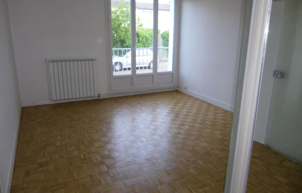 appartement 3 pièces 65 m2 à louer à Saint-Étienne-du-Rouvray (76800)