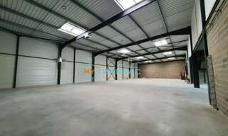 Local industriel  493 m² à vendre à Villebon-sur-Yvette (91140)
