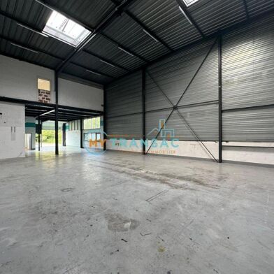 Local industriel 410 m²