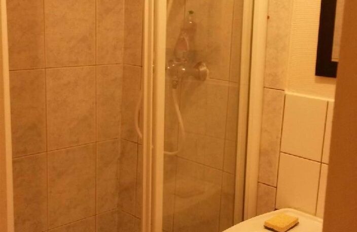 Location appartement 1 pièce 22 m² à Paris 18 (75018) — photo 2