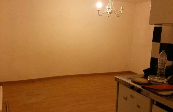 Location appartement 1 pièce 22 m² à Paris 18 (75018) — photo 3
