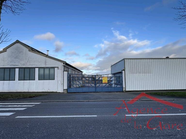 Immeuble  711 m² — photo 1