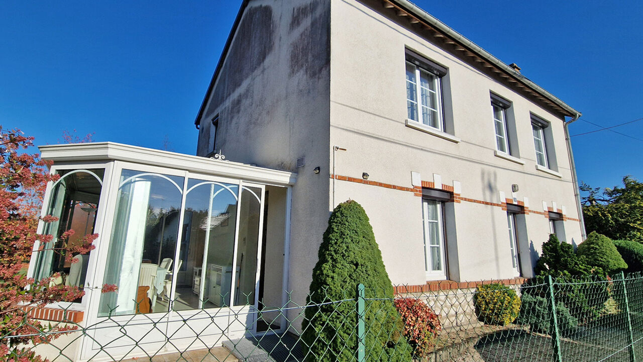 maison 8 pièces 150 m2 à vendre à La Ferté-Saint-Cyr (41220)