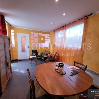 Local industriel  106500 €