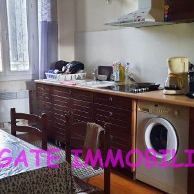 Appartement  630 €