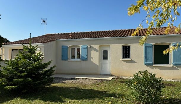 Villa / Maison 4 pièces  à vendre Saint-Jean-d'Angély 17400