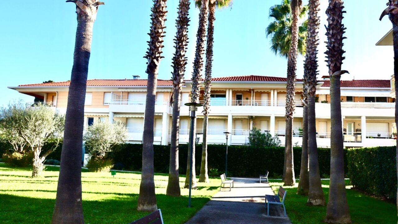 appartement 2 pièces 45 m2 à vendre à Antibes (06600)