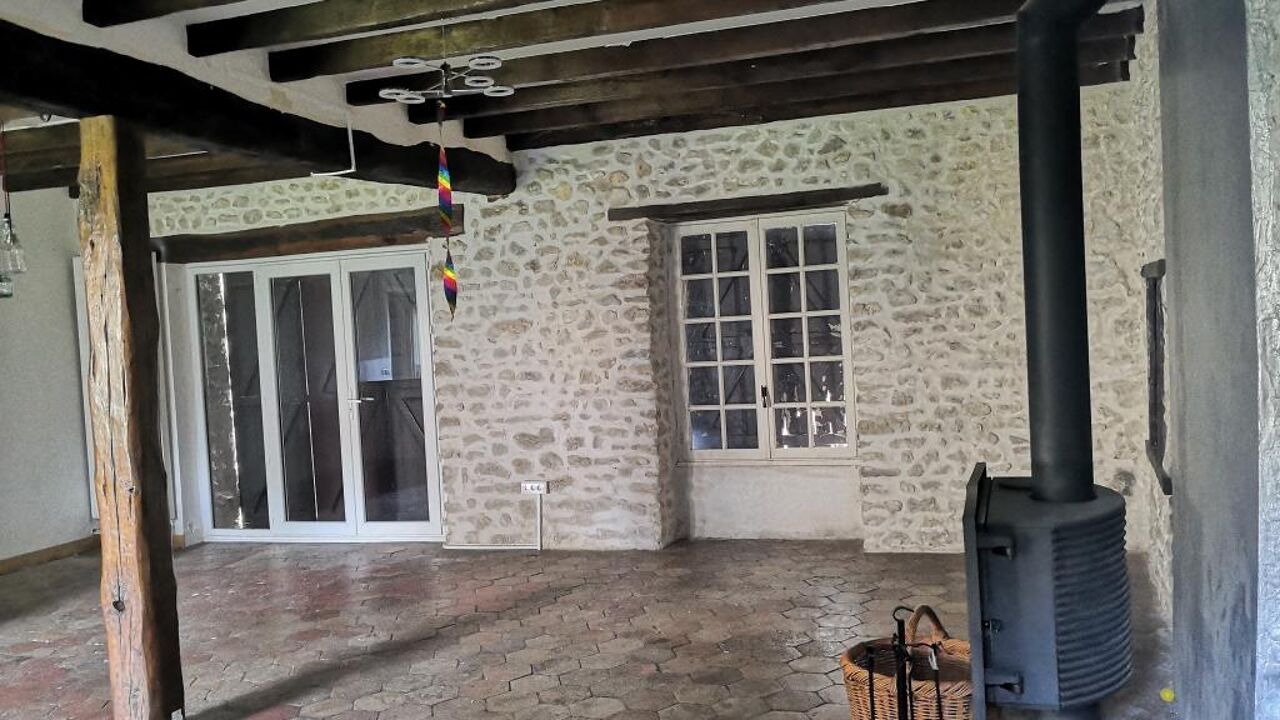 maison 5 pièces 130 m2 à louer à Chalo-Saint-Mars (91780)