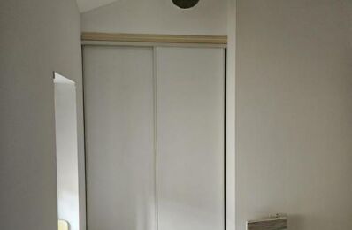 location appartement 460 € CC /mois à proximité de Orsan (30200)