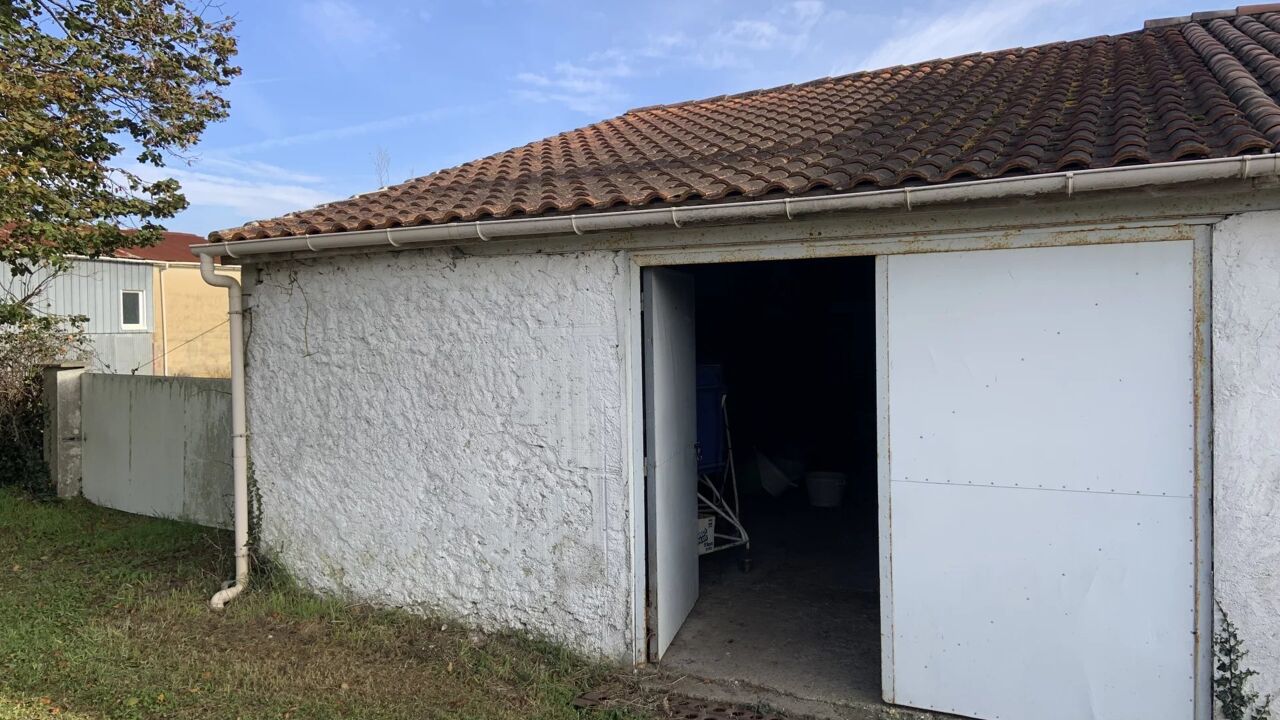 garage  pièces 60 m2 à vendre à Rochefort (17300)