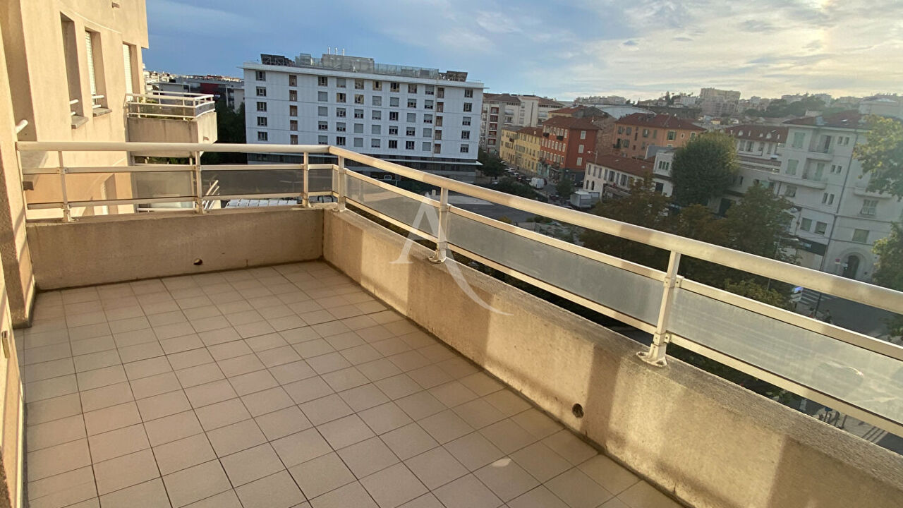 appartement 3 pièces 65 m2 à louer à Nice (06300)