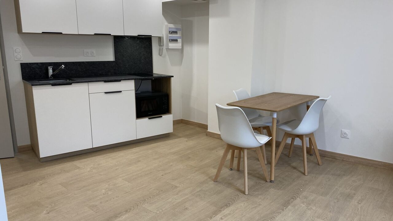 appartement 2 pièces 33 m2 à louer à Lachapelle-sous-Aubenas (07200)