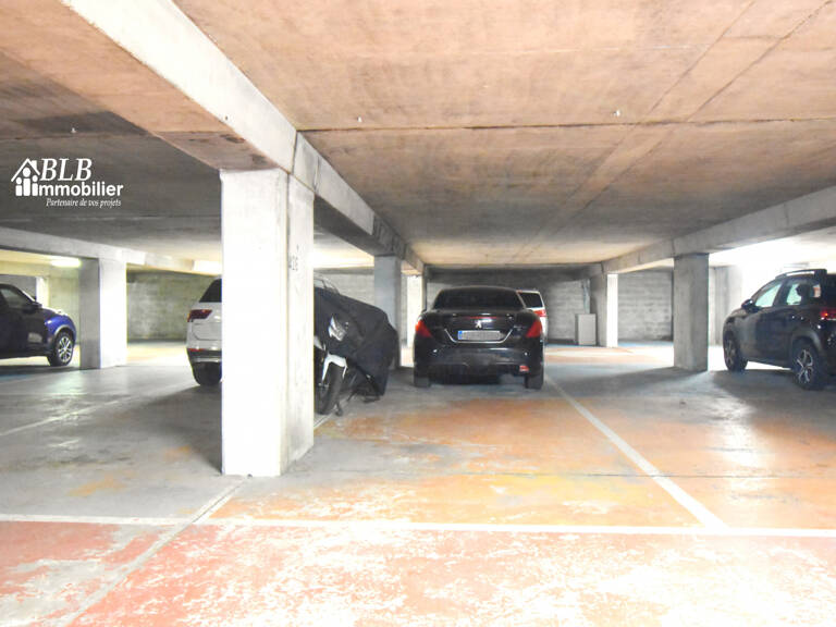 PLACE DE PARKING EN SOUS-SOL - ELANCOURT — photo 1