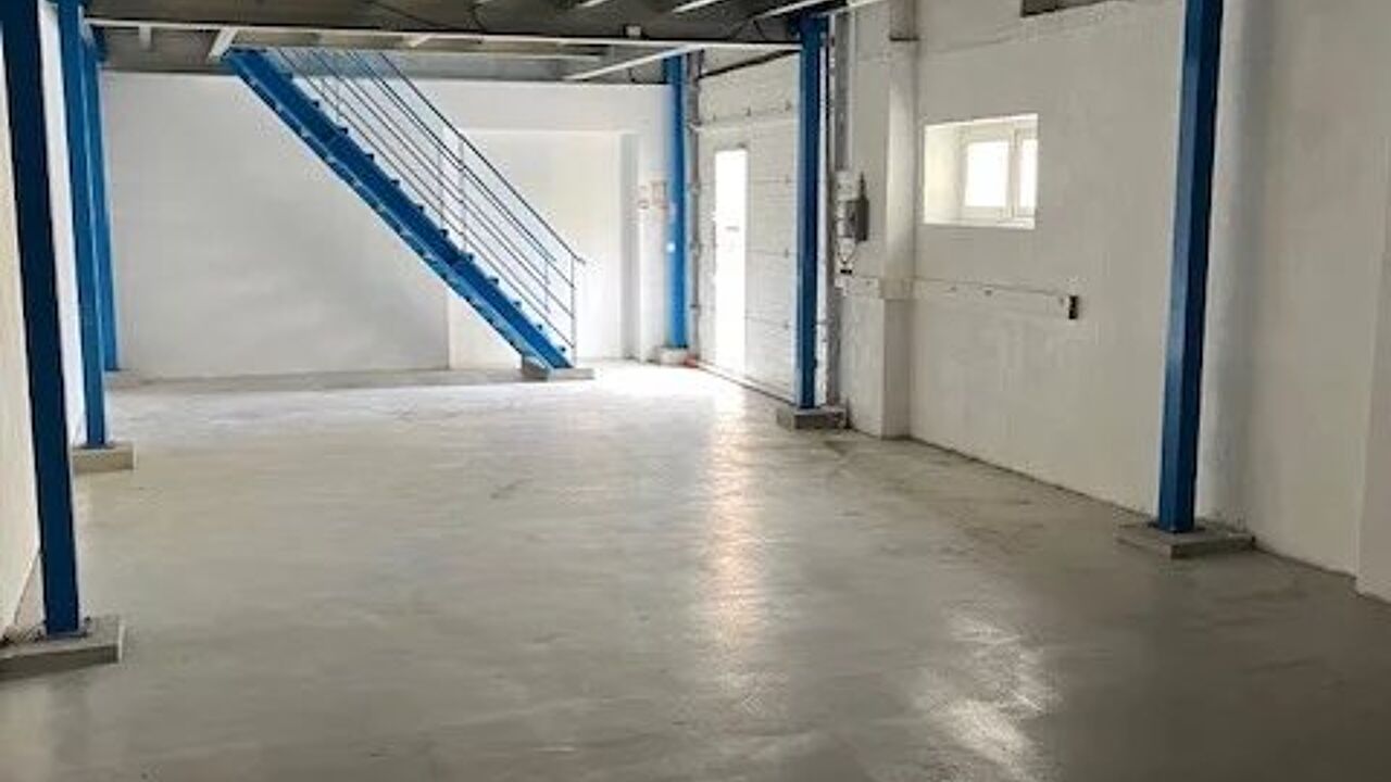 commerce  pièces 170 m2 à vendre à Marseille 15 (13015)