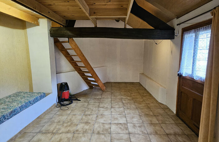 Petite maison à rénover + Grange + Garage à 15 minutes de SE — photo 2