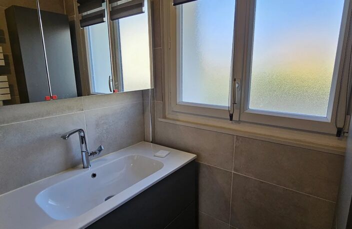 SOUS COMPROMIS — photo 5