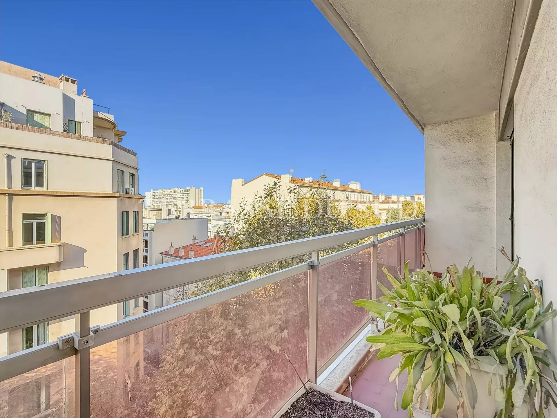 Marseille 7eme Appartement 6 pièces 204 m²