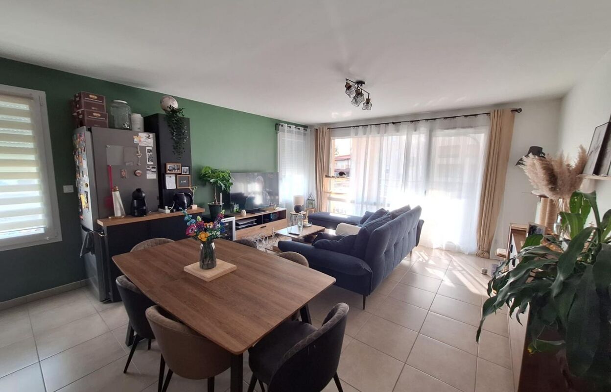 appartement 3 pièces 60 m2 à louer à Villeurbanne (69100)