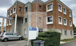 Bureau  166 m² à louer à Chassieu (69680)