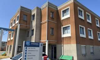 Bureau  323 m² à louer à Chassieu (69680)