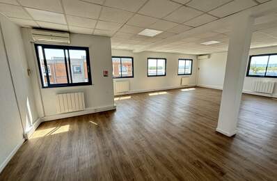 BUREAUX à LOUER — photo du bien