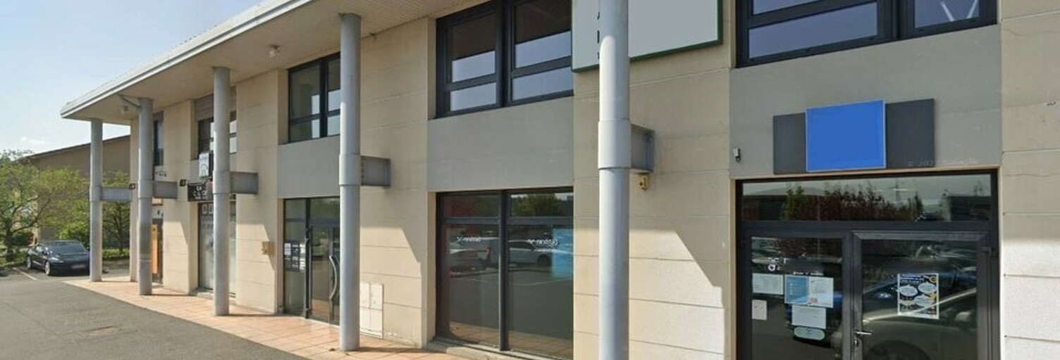 Bureau  176 m² à louer à Limas (69400)