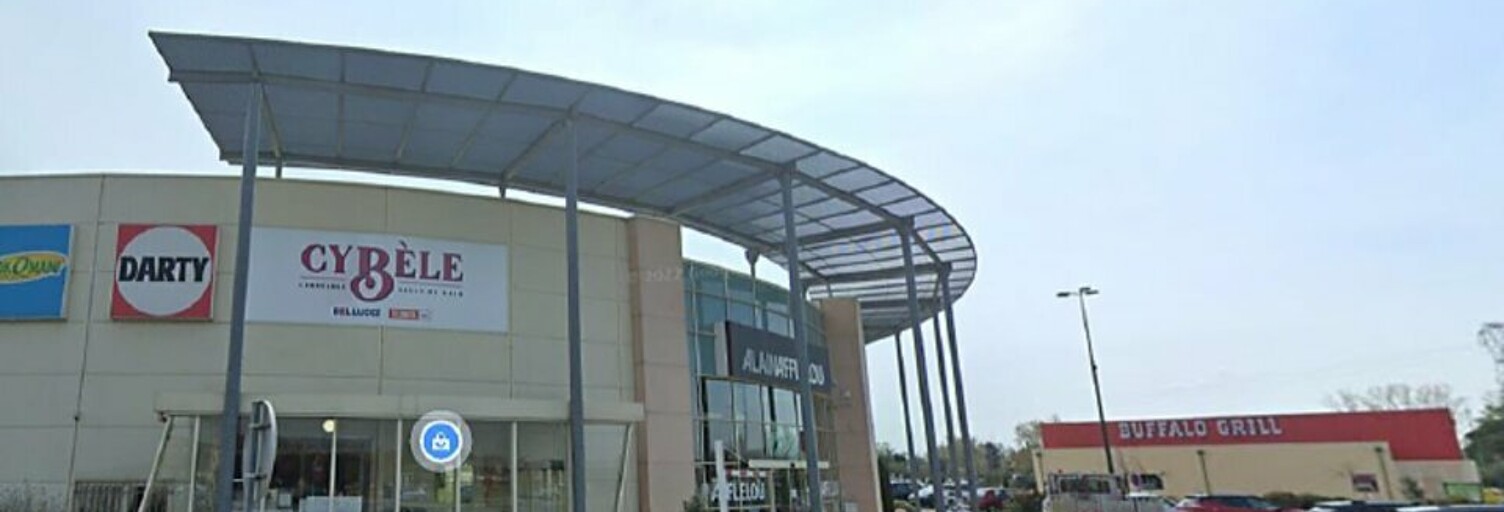 Commerce  616 m² à louer à Avignon (84000)