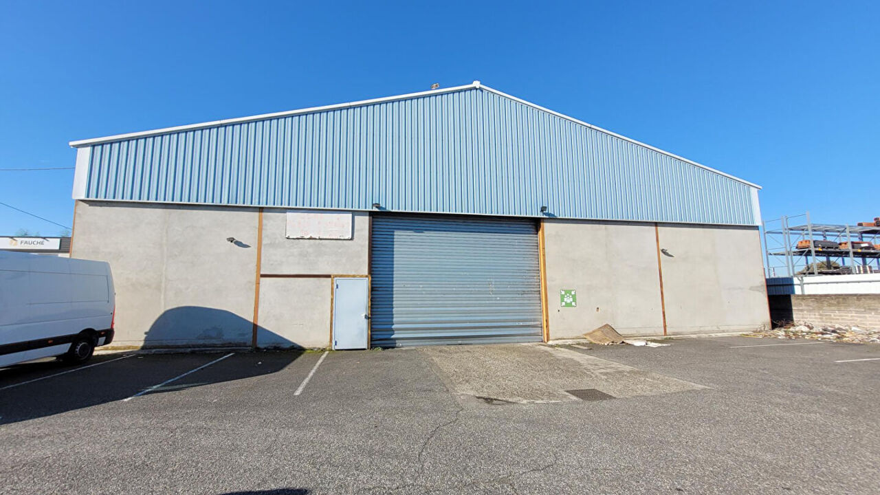 commerce 2 pièces 705 m2 à vendre à Montauban (82000)